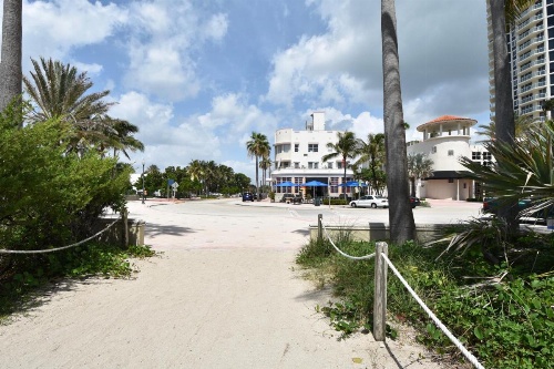 NoBeVIP at the OLSEN on the BEACH! image 37